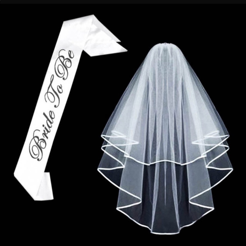 Bride To Be veil and sash for bachelorette party!